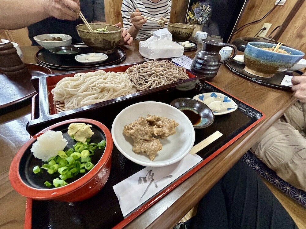 うるうカイロプラクティック院　昼食　そば処つくる